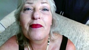 dawnskye1962 oils up feet big ass and pretty pink pussy