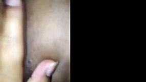 watch this fat big tits babe rub her natural boobs wild!