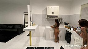 boyfriend fucks my wet pussy while my friend watches NAMORADO FODE BUCETA!