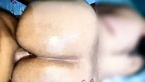 Milf venezolana me busca pa' quitarle las ganas hasta venirme en sus tetas enormes trailer!!