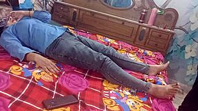 restaurant fun with busty bangla babe 💦🍑