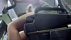 18yo big ass teen pussy squirts extreme in public gym fuck