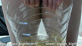 Wanna see my pee fetish drip from this juicy pussy?