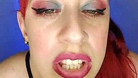 mi padrastro me folla rudo en perrito y me humilla con joi mientras juego con mi concha