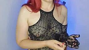 mi padrastro me folla rudo en perrito y me humilla con joi mientras juego con mi concha