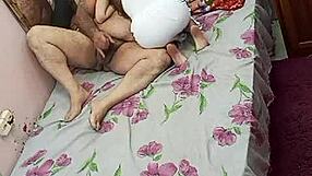 how does this young hottie handle that old pepeka eater?