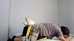 Horny peruvian teen licks shaved pussy despite period