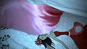 Big Fat COCK Destroys Punjabi Virgin Aunty Hotel!!