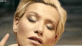 amirah adara and subil arch, why lick pussies so horny?