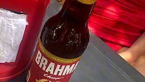 hey, watch this exibida slut bang married guy outdoors at the bar