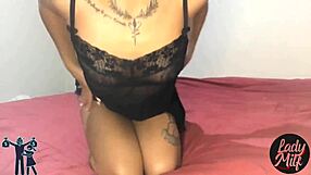 अपने कोर्नो को दिखाया मोटी भारी लंड से चुदाई का मज़ा