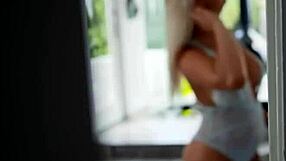 सुपर हॉट जेएवी एशियन की शेव्ड चूत में क्रिमपाई का राज खुला